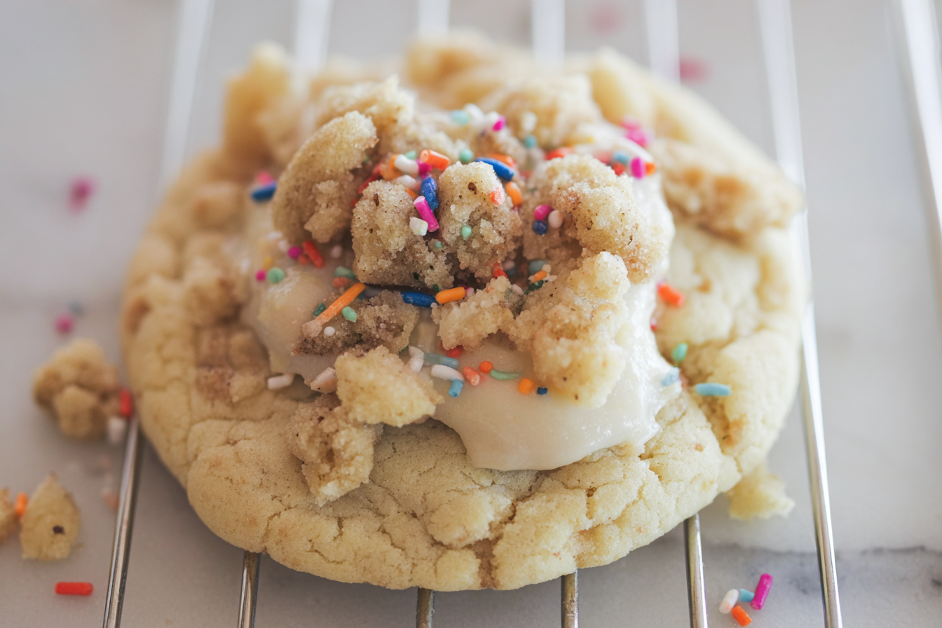 Birthday Cake Crumble Cookies