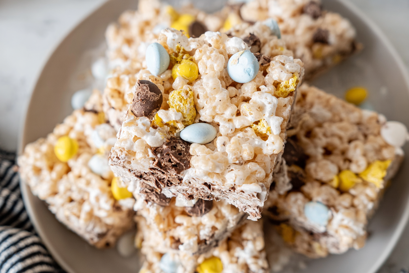 Cadbury Egg Rice Krispy Treats